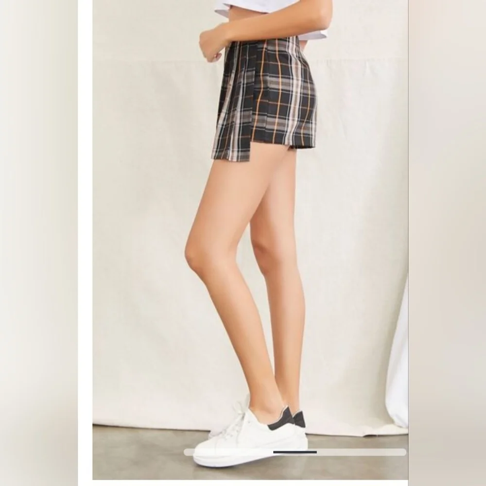 Forever 21 High Rise Skort- small
